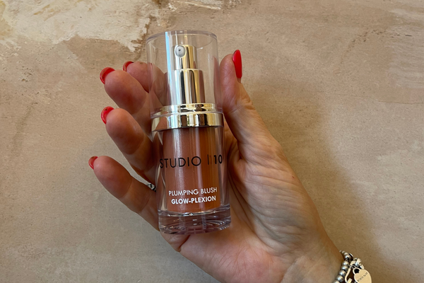 Bronzer tips for mature skin: How to get a natural, healthy glow | Studio10 Makeup