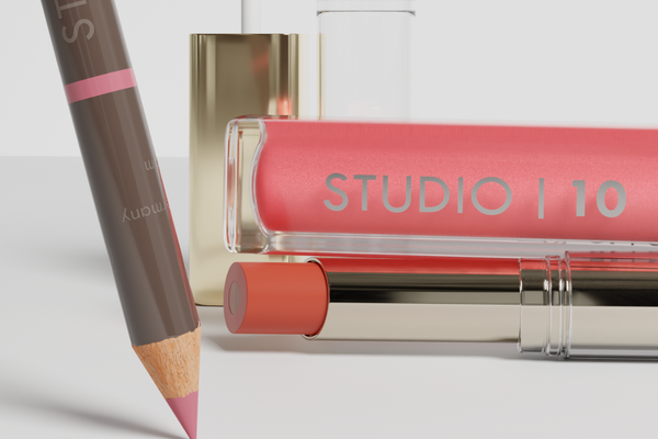 How to choose the perfect lip gloss for a fuller look | Studio10 Makeup