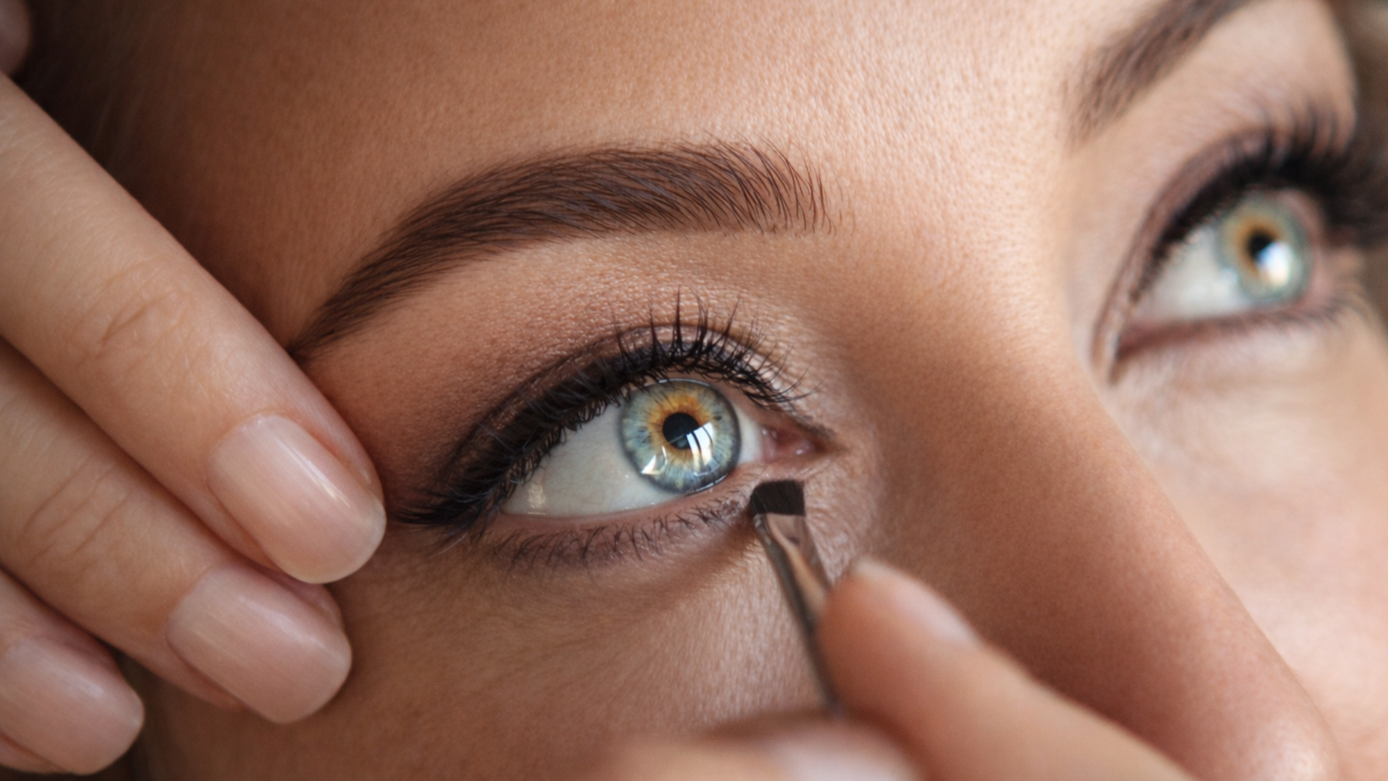 GRACE'S MUSINGS: Your Eyes Tell A Story - What Are They Saying?